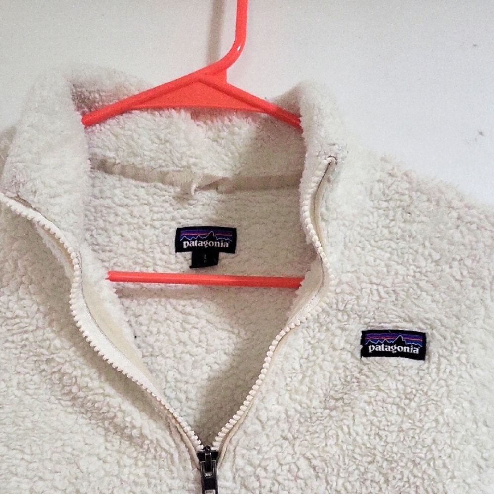 Patagonia Off-White Fleece Jacket
